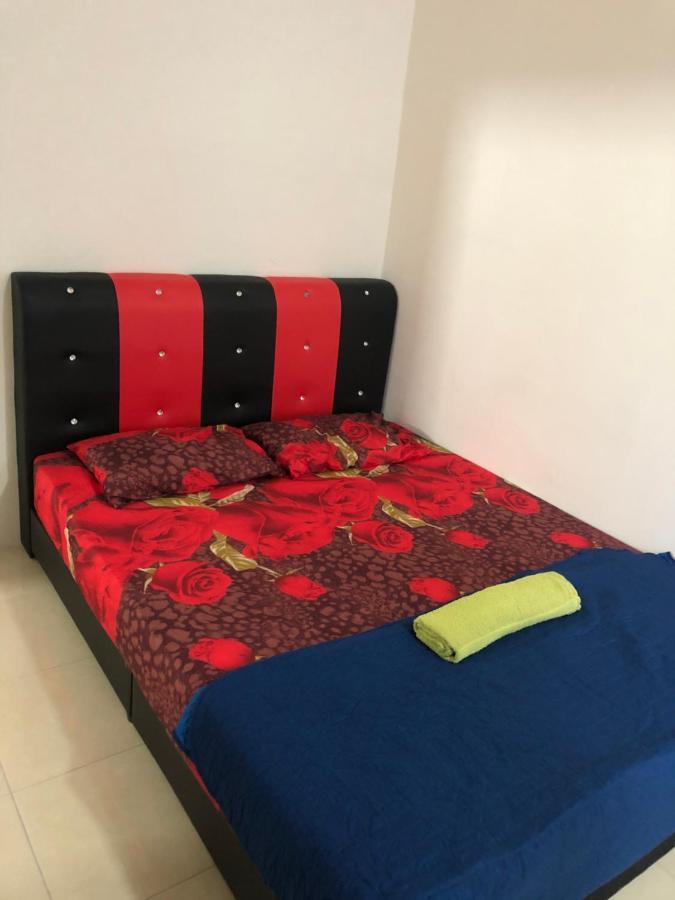 Hasnifana Homestay Seri Iskandar Zewnętrze zdjęcie
